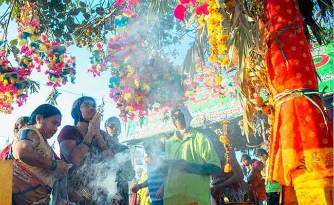 Medaram Jathara : సమ్మక్క-సారలమ్మ వనప్రవేశంతో ముగిసిన మహా జాతర