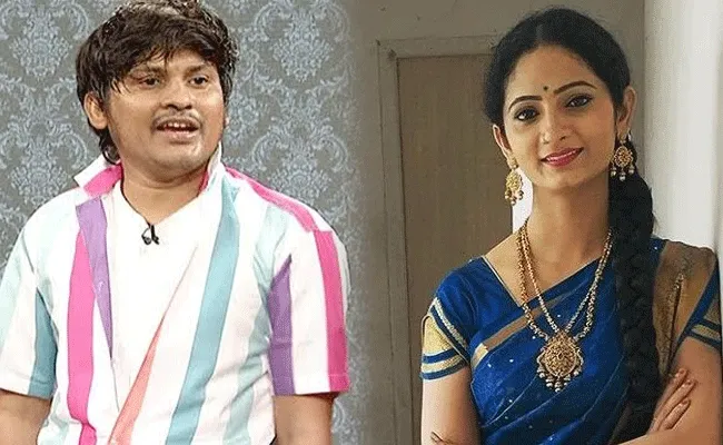 Jabardasth Rocking Rakesh: కామెడీషోలో మరో లవ్ ట్రాక్.. పెళ్లికి వేళాయే.. Jabardasth Rocking Rakesh: కామెడీషోలో మరో లవ్ ట్రాక్.. పెళ్లికి వేళాయే..