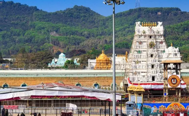 TTD Special Darshan Tickets: శ్రీవారి భక్తులకు గుడ్ న్యూస్..! స్పెషల్ దర్శనం టికెట్లు ఇకపై.. TTD Special Darshan Tickets: శ్రీవారి భక్తులకు గుడ్ న్యూస్..! స్పెషల్ దర్శనం టికెట్లు ఇకపై..
