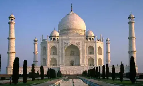 Taj Mahal :  తాజ్మహల్లోకి ఎంట్రీ ఫ్రీ... ఆ మూడు రోజులు మాత్రమే.. Taj Mahal :  తాజ్మహల్లోకి ఎంట్రీ ఫ్రీ... ఆ మూడు రోజులు మాత్రమే..