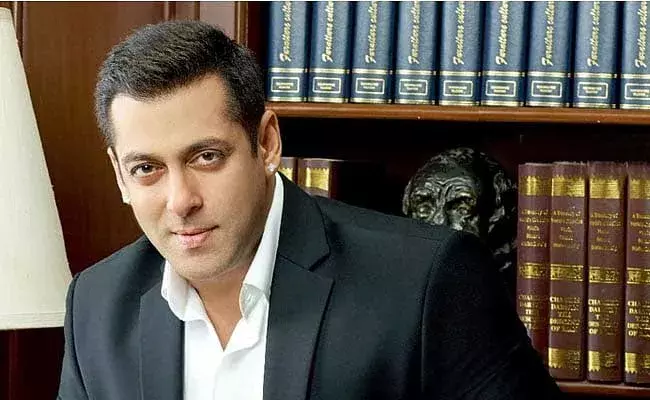 Salman khan : సల్మాన్తో కిస్ సీన్... రిజెక్ట్ చేసిన హీరోయిన్.. కట్ చేస్తే బ్లాక్ బస్టర్..! Salman khan : సల్మాన్తో కిస్ సీన్... రిజెక్ట్ చేసిన హీరోయిన్.. కట్ చేస్తే బ్లాక్ బస్టర్..!