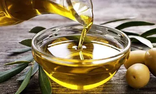 Ukraine Russia: రష్యా, ఉక్రెయిన్ మధ్య యుద్ధం.. చమురు, వంట నూనెల ధరలపై ప్రభావం.. Ukraine Russia: రష్యా, ఉక్రెయిన్ మధ్య యుద్ధం.. చమురు, వంట నూనెల ధరలపై ప్రభావం..