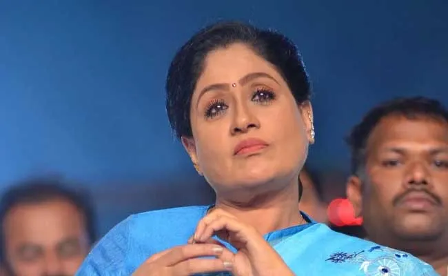 Vijayashanti : సంస్కారం లేని కేసీఆర్కు గౌరవం ఇవ్వాల్సిన అవసరం లేదు : విజయశాంతి Vijayashanti : సంస్కారం లేని కేసీఆర్కు గౌరవం ఇవ్వాల్సిన అవసరం లేదు : విజయశాంతి