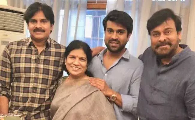 surekha konidela : ట్విట్టర్ లోకి మెగాస్టార్ సతీమణి.. పవన్కి కంగ్రాట్స్..! surekha konidela : ట్విట్టర్ లోకి మెగాస్టార్ సతీమణి.. పవన్కి కంగ్రాట్స్..!