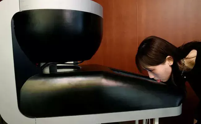 Tasting TV: ఇదేదో బాగుందే.. ఆ టీవీ చూస్తే నోరూరుతుంది.. నాకితే టేస్ట్ తెలుస్తుంది.. Tasting TV: ఇదేదో బాగుందే.. ఆ టీవీ చూస్తే నోరూరుతుంది.. నాకితే టేస్ట్ తెలుస్తుంది..