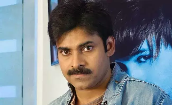 Pawan Kalyan : పవన్ కొత్త రీమేక్.. 20 రోజుల డేట్స్.. 50 కోట్ల రెమ్యునరేషన్..? Pawan Kalyan : పవన్ కొత్త రీమేక్.. 20 రోజుల డేట్స్.. 50 కోట్ల రెమ్యునరేషన్..?