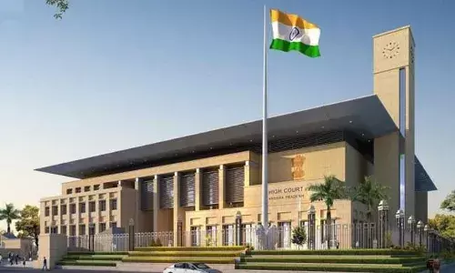 AP High Court : రాజధాని విషయంలో ప్రభుత్వానికి హైకోర్టు కీలక ఆదేశాలు AP High Court : రాజధాని విషయంలో ప్రభుత్వానికి హైకోర్టు కీలక ఆదేశాలు