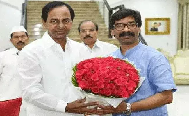 Telangana :థర్డ్ ఫ్రంట్ ప్రయత్నాలు ముమ్మరం.. జార్ఖండ్ సీఎంతో కేసీఆర్ భేటీ Telangana :థర్డ్ ఫ్రంట్ ప్రయత్నాలు ముమ్మరం.. జార్ఖండ్ సీఎంతో కేసీఆర్ భేటీ