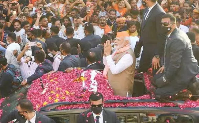 Narendra Modi : జనసంద్రం మధ్య ప్రధాని మోదీ ఎన్నికల ప్రచారం