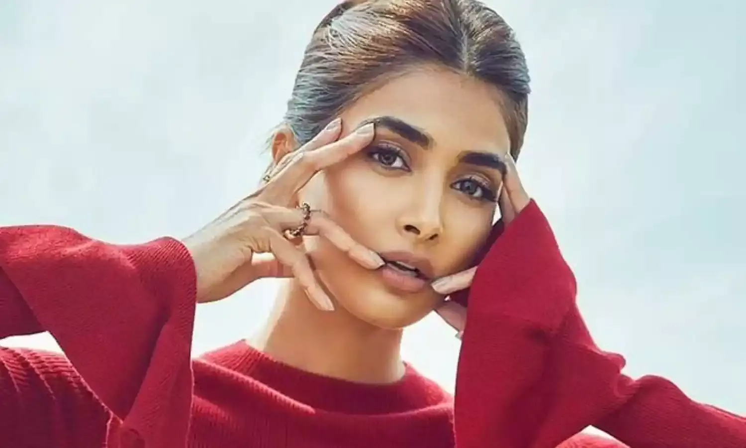 Pooja Hegde : ఆ ముగ్గురు హీరోలతో కలిసి నటించాలని ఉంది : పూజా హెగ్డే..!