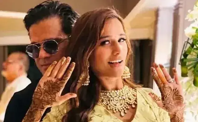 Poonam Pandey: భర్త తాగొచ్చి కొట్టేవాడు.. బాలీవుడ్ నటి కామెంట్స్.. ఫైర్ అయిన భర్త.. Poonam Pandey: భర్త తాగొచ్చి కొట్టేవాడు.. బాలీవుడ్ నటి కామెంట్స్.. ఫైర్ అయిన భర్త..