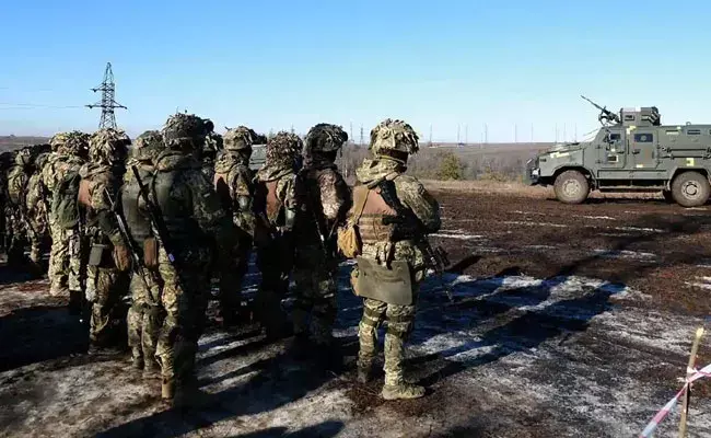 Russia: యుద్ధానికి తాత్కాలిక విరామం ఇచ్చిన రష్యా.. Russia: యుద్ధానికి తాత్కాలిక విరామం ఇచ్చిన రష్యా..