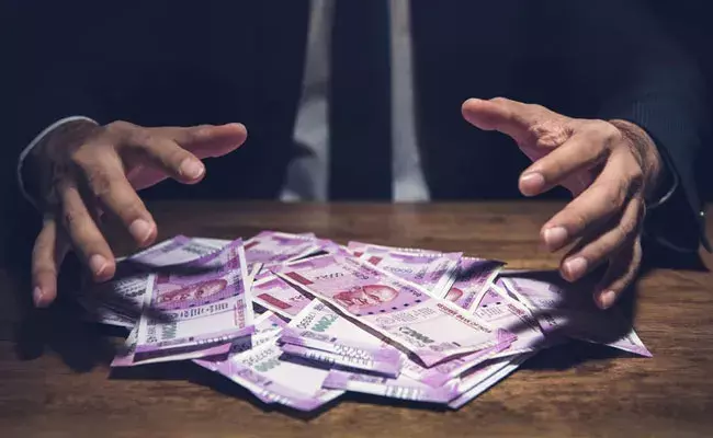 Chittoor: రూ. 40 కోట్లతో ఉడాయించిన చీటర్‌.. మహిళా భక్తులే టార్గెట్..