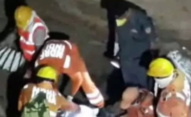 Singareni: రామగుండం సింగరేణిలో ప్రమాదం.. నలుగురు కార్మికులు గల్లంతు..