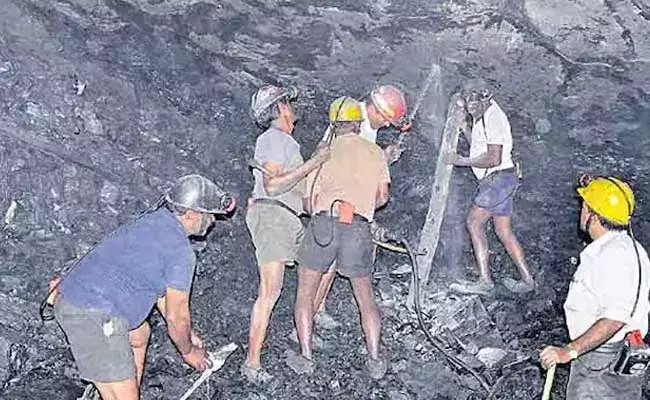 singareni : సింగరేణి గనిలో ప్రమాదం... దుర్ఘటనపై సీఎం కేసీఆర్‌ దిగ్బ్రాంతి..!