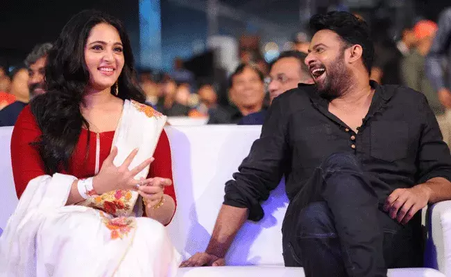 Anushka Shetty: ప్రత్యేకంగా గుర్తిస్తూ.. ప్రేమను పంచుతూ..: అనుష్క కామెంట్స్ వైరల్ Anushka Shetty: ప్రత్యేకంగా గుర్తిస్తూ.. ప్రేమను పంచుతూ..: అనుష్క కామెంట్స్ వైరల్