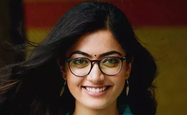 Rashmika Mandanna : ఎక్స్ లవ్ పై రష్మిక ఇంట్రెస్టింగ్ కామెంట్స్..! Rashmika Mandanna : ఎక్స్ లవ్ పై రష్మిక ఇంట్రెస్టింగ్ కామెంట్స్..!