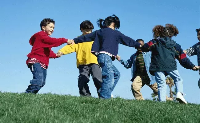 LIC Policy: రోజుకు రూ.150లు పెట్టుబడి పెడితే.. చేతికి రూ. 19 లక్షలు.. LIC Policy: రోజుకు రూ.150లు పెట్టుబడి పెడితే.. చేతికి రూ. 19 లక్షలు..