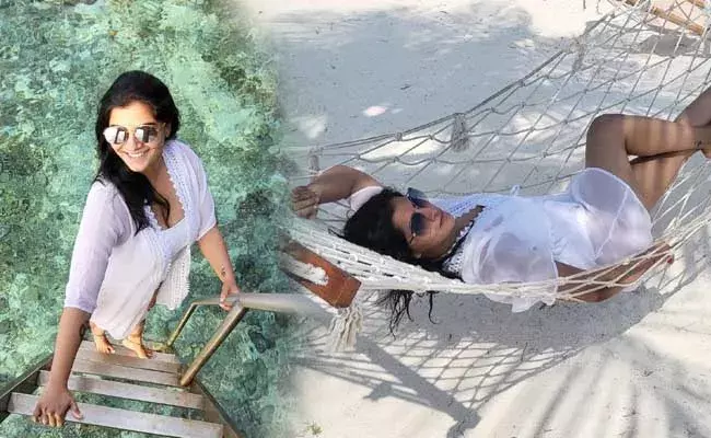 Varalakshmi SarathKumar : బికినీలో కనిపించి షాకిచ్చిన జయమ్మ..! Varalakshmi SarathKumar : బికినీలో కనిపించి షాకిచ్చిన జయమ్మ..!