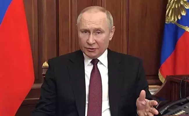 Russia : ఉక్రెయిన్తో యుద్దం.. తోక ముడుస్తున్న రష్యా.. ! Russia : ఉక్రెయిన్తో యుద్దం.. తోక ముడుస్తున్న రష్యా.. !