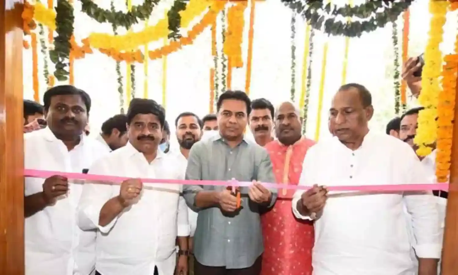 KTR : ఫిర్జాదిగూడలో ఉచిత శిక్షణా సెంటర్‌ను ప్రారంభించిన మంత్రి కేటీఆర్