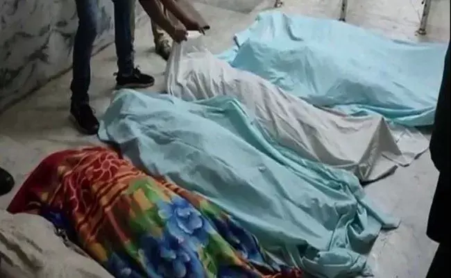 Chhattisgarh: ఛత్తీస్గఢ్లో ఘోర రోడ్డు ప్రమాదం.. ట్రక్కు, ట్రాక్టర్ ఢీ.. ఐదుగురు మృతి.. Chhattisgarh: ఛత్తీస్గఢ్లో ఘోర రోడ్డు ప్రమాదం.. ట్రక్కు, ట్రాక్టర్ ఢీ.. ఐదుగురు మృతి..