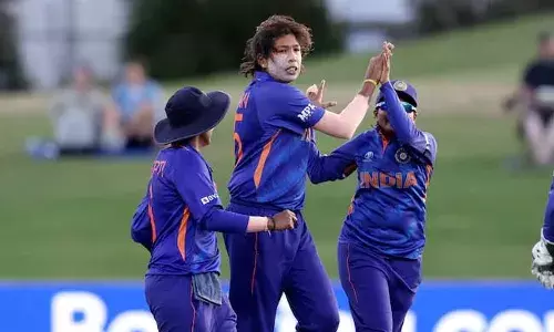 Jhulan Goswami : తొలి బౌలర్‌గా ఝులన్ గోస్వామి ప్రపంచ రికార్డు ..!