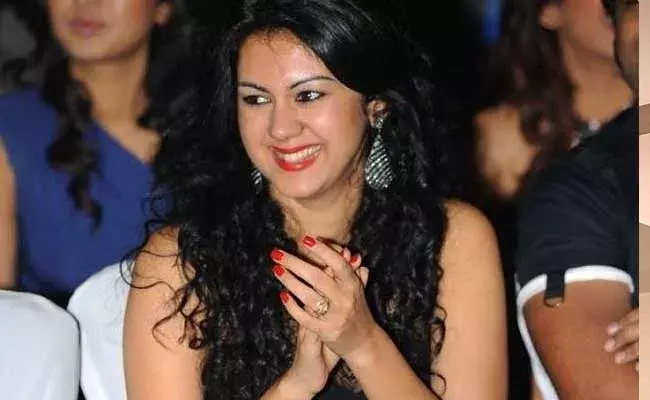 Kamna Jethmalani : ఎలాంటి పాత్రకైనా రెడీ... రీఎంట్రీ ఇస్తున్న కామ్నా జెఠ్మలనీ Kamna Jethmalani : ఎలాంటి పాత్రకైనా రెడీ... రీఎంట్రీ ఇస్తున్న కామ్నా జెఠ్మలనీ