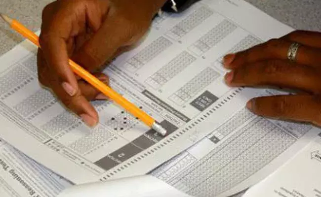 Andhra Pradesh: ఏపీలో గ్రూప్స్ పోస్టుల భర్తీకి వైసీపీ ప్రభుత్వం గ్రీన్సిగ్నల్.. Andhra Pradesh: ఏపీలో గ్రూప్స్ పోస్టుల భర్తీకి వైసీపీ ప్రభుత్వం గ్రీన్సిగ్నల్..