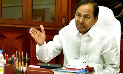 KCR: కేంద్రం వరి ధాన్యం కొనుగోలుపై సీఎం కేసీఆర్ అత్యవసర సమావేశం..