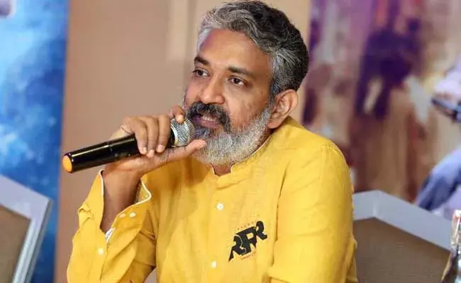 Rajamouli : బన్నీ ఫ్యాన్స్కి షాకిచ్చిన జక్కన్న...! Rajamouli : బన్నీ ఫ్యాన్స్కి షాకిచ్చిన జక్కన్న...!