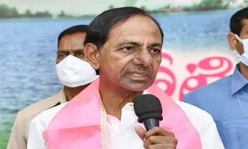 TRSLP Meeting: కేంద్రంపై మరోసారి యుద్ధం తప్పదంటున్న కేసీఆర్.. TRSLP Meeting: కేంద్రంపై మరోసారి యుద్ధం తప్పదంటున్న కేసీఆర్..