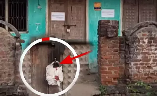 Andhra Pradesh: ఓటీఎస్ పేరుతో బలవంతపు వసూళ్లు, వేధింపులు.. ఏపీలో ప్రజల కష్టాలు.. Andhra Pradesh: ఓటీఎస్ పేరుతో బలవంతపు వసూళ్లు, వేధింపులు.. ఏపీలో ప్రజల కష్టాలు..