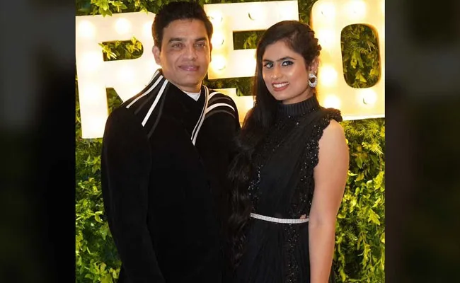 Dil Raju: దిల్ రాజు ఇంట సంబరాలు.. తండ్రి కాబోతున్న నిర్మాత..! Dil Raju: దిల్ రాజు ఇంట సంబరాలు.. తండ్రి కాబోతున్న నిర్మాత..!