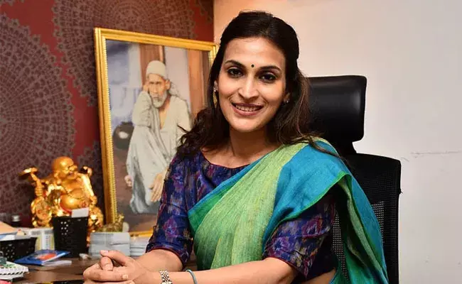 Aishwaryaa Rajinikanth: కొత్త ప్రయాణం మొదలుపెడుతున్న ఐశ్వర్య రజినీకాంత్.. సంతోషంగా ఉందంటూ పోస్ట్.. Aishwaryaa Rajinikanth: కొత్త ప్రయాణం మొదలుపెడుతున్న ఐశ్వర్య రజినీకాంత్.. సంతోషంగా ఉందంటూ పోస్ట్..