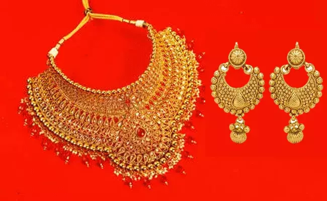 Gold and Silver Rate Today: గుడ్ న్యూస్.. బంగారం ధరలు భారీగా.. వెండి ధరలు స్వల్పంగా..
