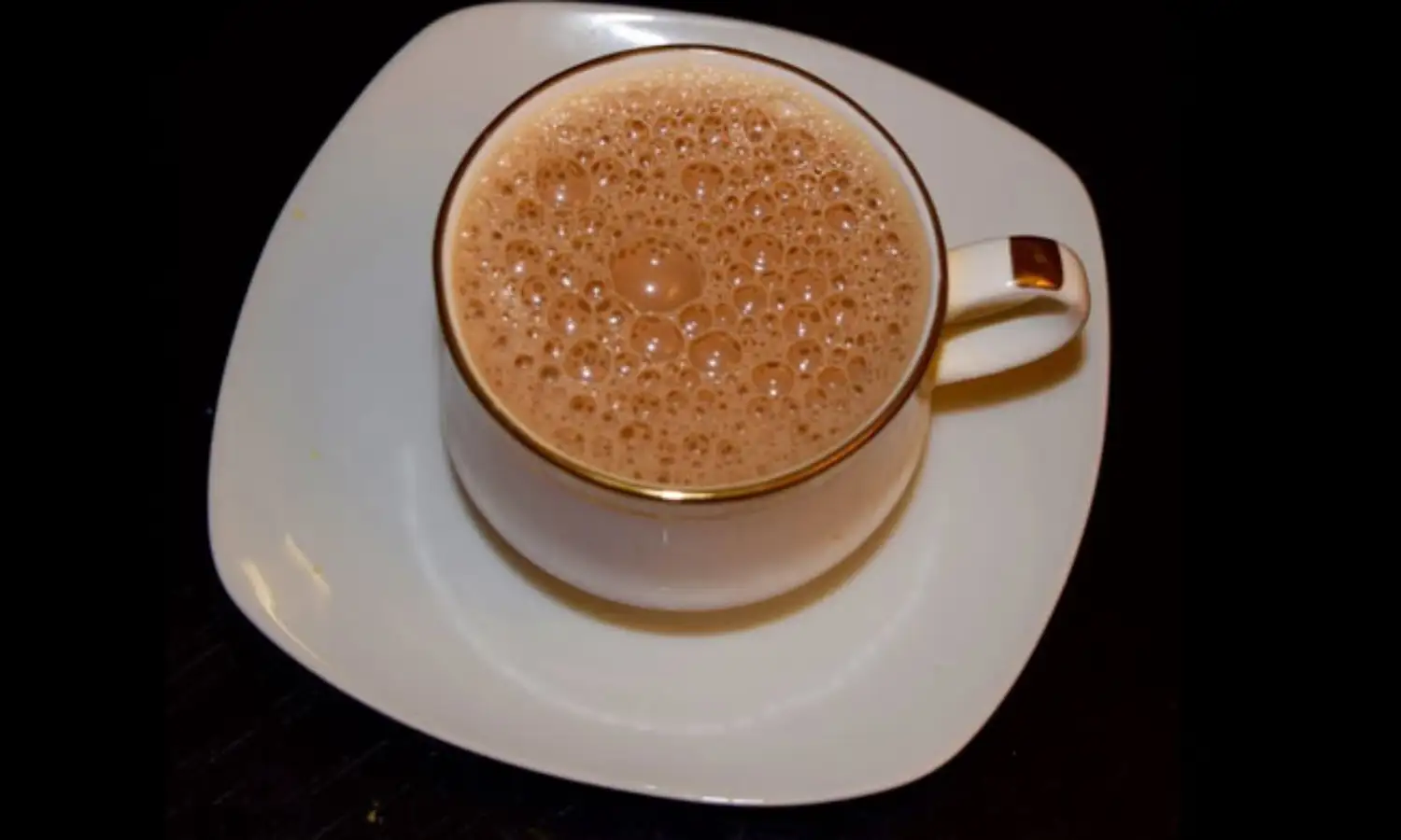 Irani Chai: భారీగా పెరిగిన ఇరానీ ఛాయ్ ధర.. ఇక ఛాయ్ తాగేదెలా! Irani Chai: భారీగా పెరిగిన ఇరానీ ఛాయ్ ధర.. ఇక ఛాయ్ తాగేదెలా!