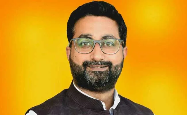 Yogi Adityanath Cabinet : యోగి క్యాబినెట్లో ఏకైక ముస్లిం మంత్రి..! Yogi Adityanath Cabinet : యోగి క్యాబినెట్లో ఏకైక ముస్లిం మంత్రి..!