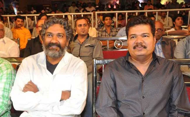 Director Shankar : రాజమౌళి మీ ఊహాశక్తికి హ్యాట్సాఫ్ : RRR పై శంకర్..! Director Shankar : రాజమౌళి మీ ఊహాశక్తికి హ్యాట్సాఫ్ : RRR పై శంకర్..!