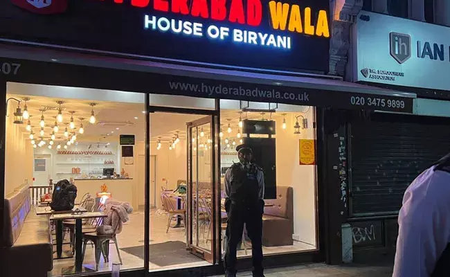 London: లండన్‌లోని రెస్టారెంట్‌లో దారుణం.. పట్టపగలే అమ్మాయిని కత్తితో పొడిచి..