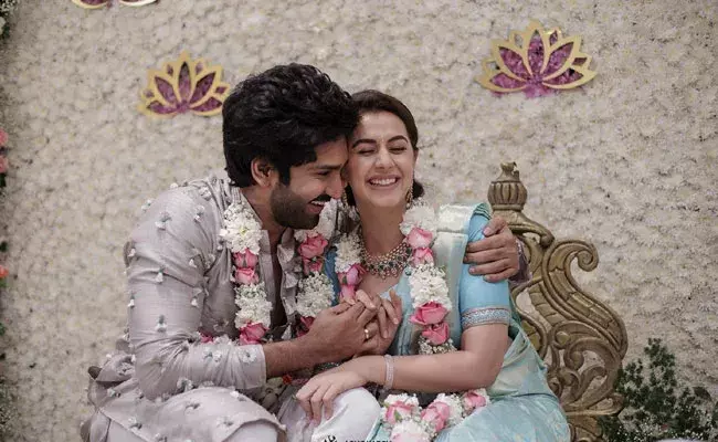 Aadhi Pinisetty: ఆది పినిశెట్టితో ఎంగేజ్మెంట్.. నిక్కీ గల్రానీ ఎమోషనల్ పోస్ట్.. Aadhi Pinisetty: ఆది పినిశెట్టితో ఎంగేజ్మెంట్.. నిక్కీ గల్రానీ ఎమోషనల్ పోస్ట్..