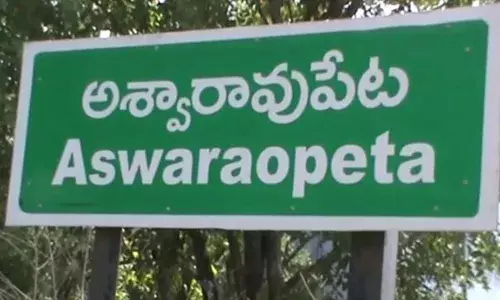West Godavari: పసికందును అమ్మకానికి పెట్టిన కన్నతండ్రి.. భార్యకు తెలియకుండా.. West Godavari: పసికందును అమ్మకానికి పెట్టిన కన్నతండ్రి.. భార్యకు తెలియకుండా..