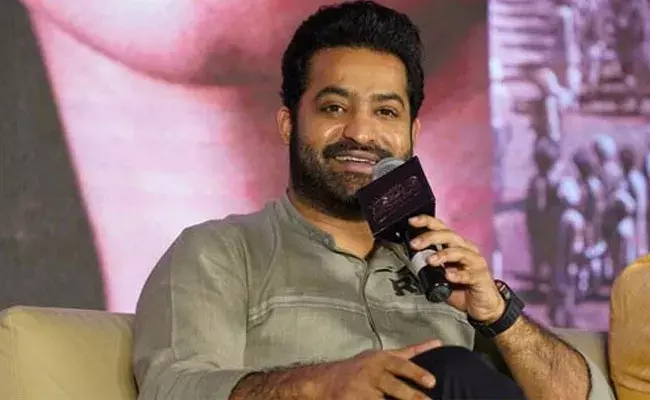 NTR: ఓ బడా డైరెక్టర్‌తో ఎన్‌టీఆర్ బాలీవుడ్ డెబ్యూ..?