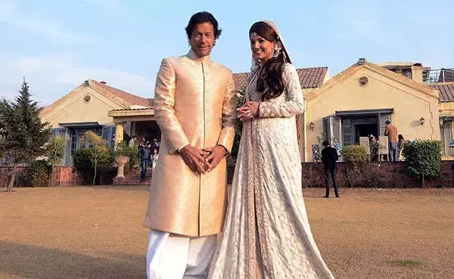 Reham Khan :  ఇమ్రాన్ఖాన్ పరువు తీసేసిన అయన మాజీ భార్య Reham Khan :  ఇమ్రాన్ఖాన్ పరువు తీసేసిన అయన మాజీ భార్య