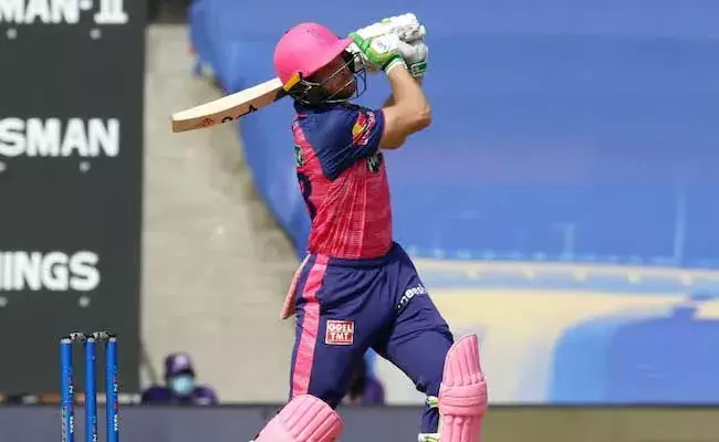 Jos Buttler :  ముంబై బౌలర్లకి చుక్కలు.. బట్లర్ సెంచరీ Jos Buttler :  ముంబై బౌలర్లకి చుక్కలు.. బట్లర్ సెంచరీ