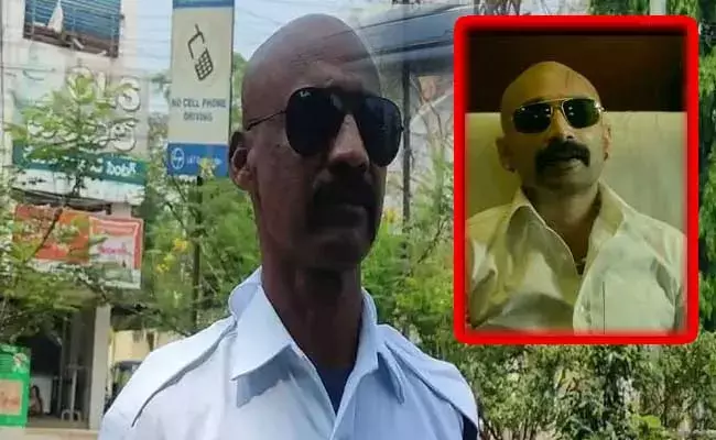 Karimnagar : కరీంనగర్లో పుష్ప విలన్.. వైరల్ గా మారిన ఫోటో...! Karimnagar : కరీంనగర్లో పుష్ప విలన్.. వైరల్ గా మారిన ఫోటో...!