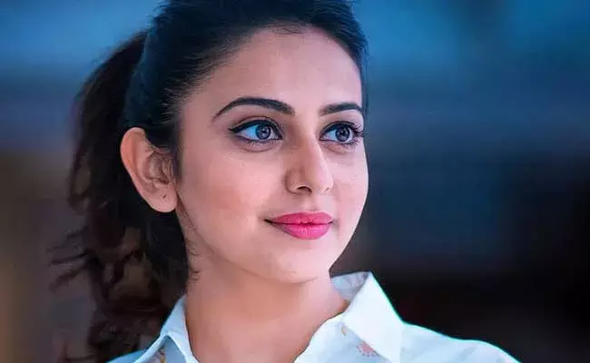 Rakul Preet Singh : తెలుగులో అతడే నా ఫేవ‌రేట్ హీరో : రకుల్