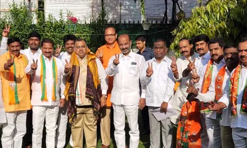 Bikshamaiah Goud: బీజేపీలో చేరిన టీఆర్ఎస్నేత బిక్షమయ్య గౌడ్ Bikshamaiah Goud: బీజేపీలో చేరిన టీఆర్ఎస్నేత బిక్షమయ్య గౌడ్