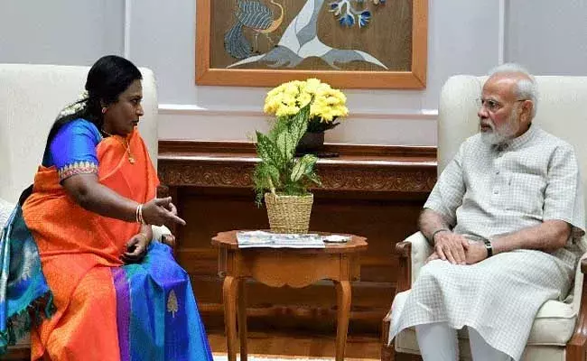 Tamilisai Soundararajan :  ప్రధాని మోదీతో భేటీ అయిన తెలంగాణ గవర్నర్ తమిళిసై