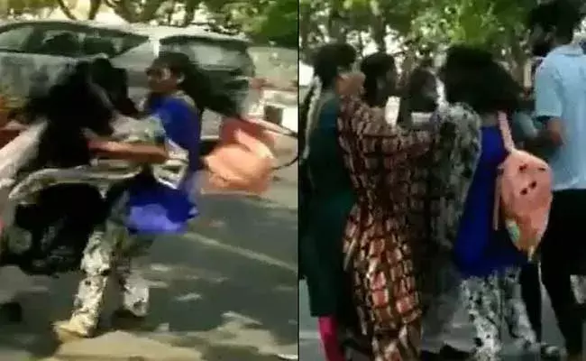 Chennai :  ఒక్క అబ్బాయి కోసం ఇద్దరు అమ్మాయిలు.. నా వాడు అంటూ రోడ్డు పైనే గొడవకి